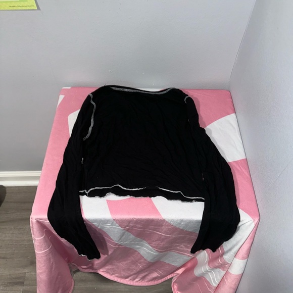 BUNDLE OF CUTE SHIRTS - Picture 8 of 12